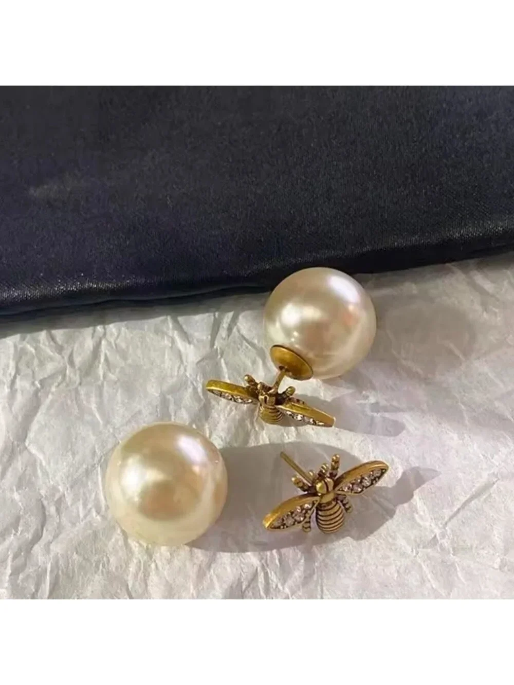 Pearl Bee Earrings in White and Gold